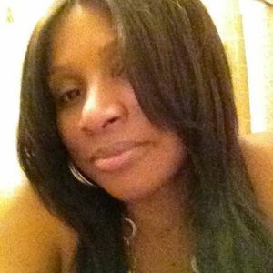 Meet your Posher, Roxanne